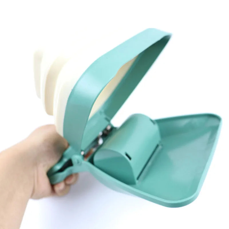 Ramasse-Crottes Pliable avec Sacs Biodégradables — Hygiène Totale en Balade